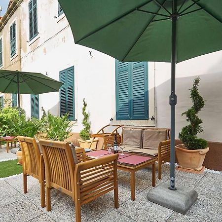 Mediteran With Garden Next To Beach And Old Town Dubrovnik Exterior foto