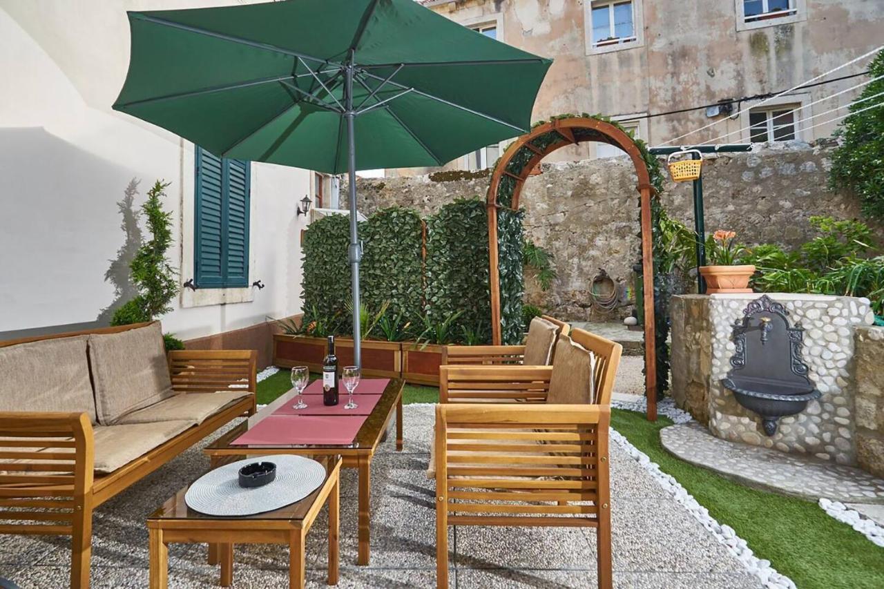 Mediteran With Garden Next To Beach And Old Town Dubrovnik Exterior foto